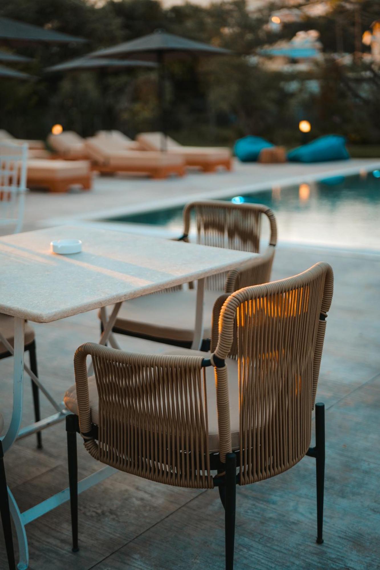 The Blue Wave Hotel Himarë Eksteriør billede